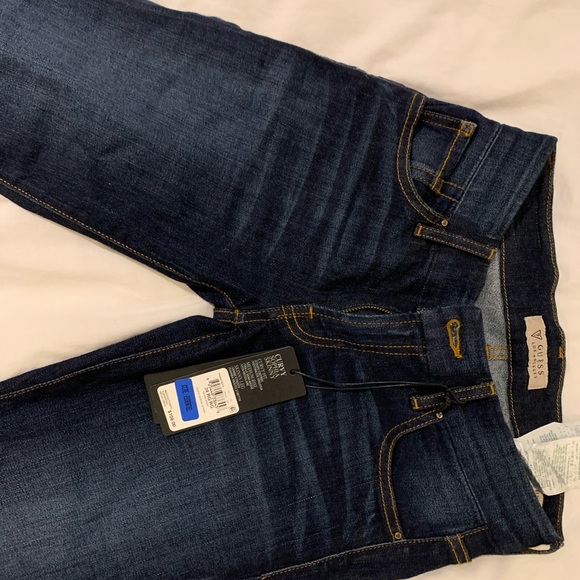GUESS Curvy Sophia Skinny Jeans NWT - Picture 7 of 8
